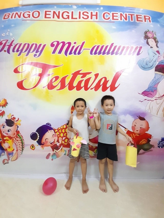 Tết Trung thu “Đêm hội trăng rằm” cho các cháu tại Anh Ngữ Bingo